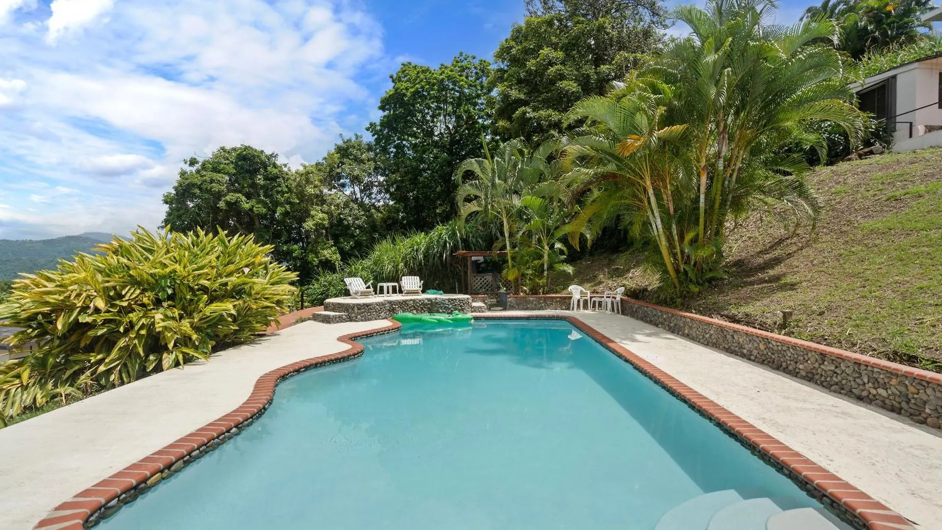 Nice Pool & Bbq W Mountain Views By Otium Carolina